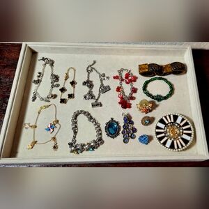 Elegant Gold and Silver Jewelry Set